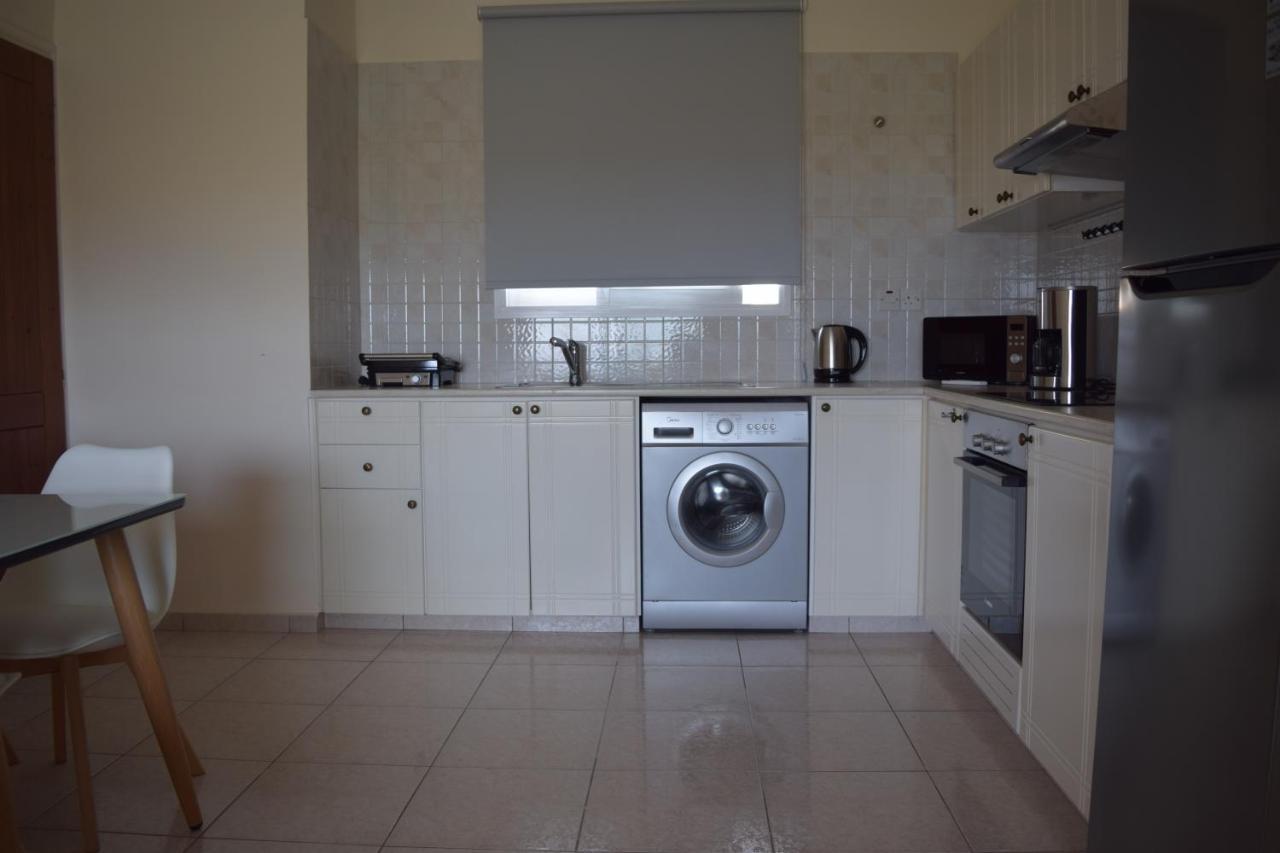 Eden Heights Sea View Apartment 203 Paphos Exterior foto
